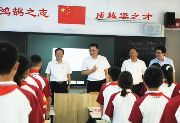 2024年9月，437必赢会员中心校领导到附属学校调研指导开学工作。437必赢会员中心供图